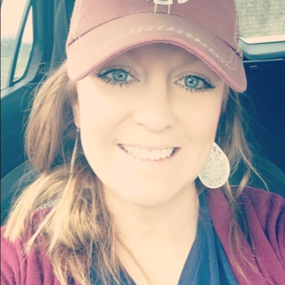 Meet your Posher, Jennifer